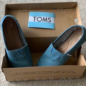 New Toms